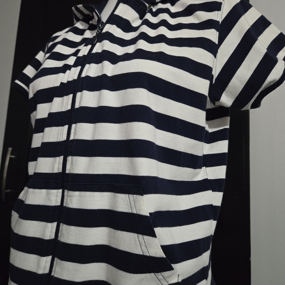 Bill Blass Kids Striped Hoodie Vest - Picture 3 of 9